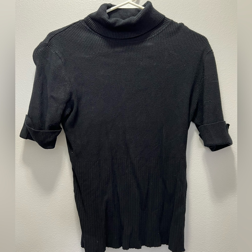 Design History Ribbed Short Sleeve Turtleneck Shirt